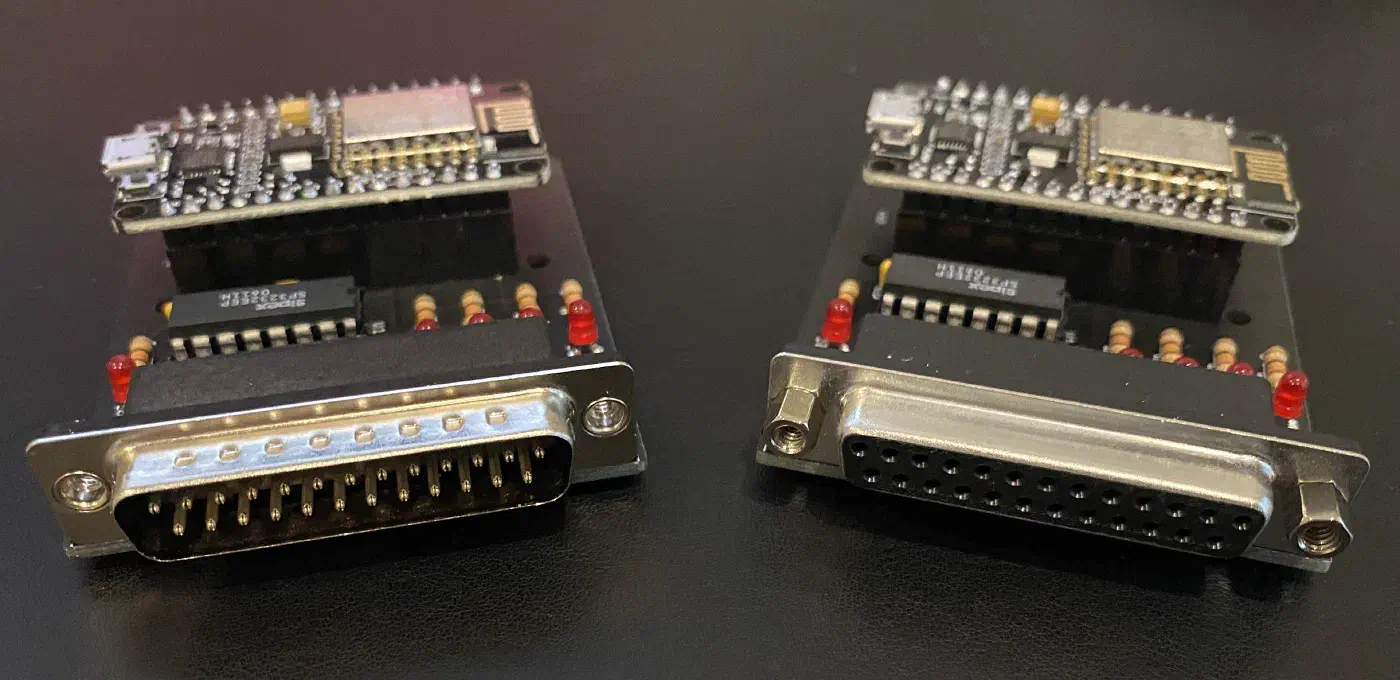wifimodem comes in male or female version